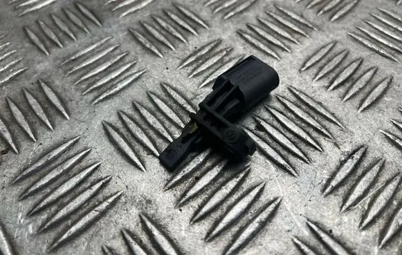 Seat Arona ABS brake wheel speed sensor WHT003860A 10071140094