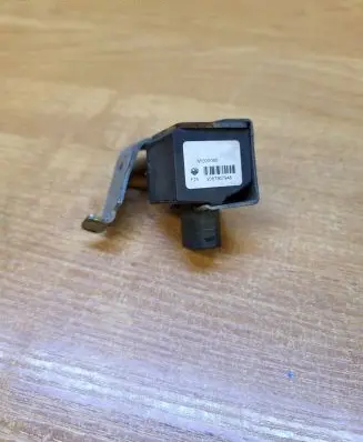 Volvo XC70 Airbag deployment crash/impact sensor 6G9N3C187AA 20070725 C580A