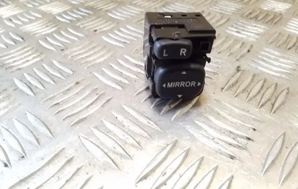 Subaru Forester SG Wing mirror switch 183575