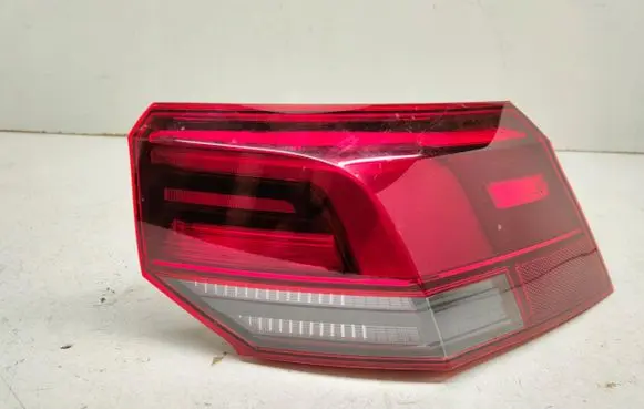 Volkswagen Golf VIII Rear/tail lights 5H0945096C