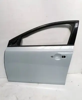 Volvo V40 Front door