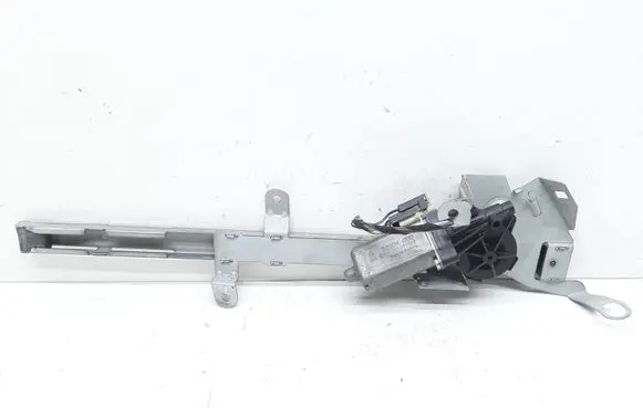 Mercedes-Benz CLK A209 C209 Seat belt adjustment motor 0132004320 2098600182