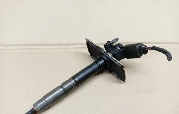 Skoda Octavia Mk2 (1Z) Fuel injector 03L130277 100721 10072103260