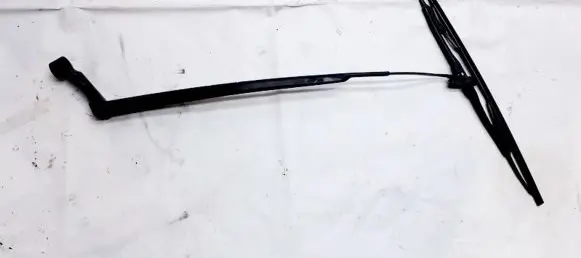 Toyota RAV 4 (XA30) Front wiper blade arm