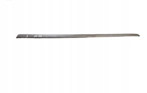 Windshield/front glass wiper blade