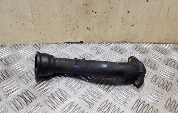 Subaru Legacy Oil fill pipe 