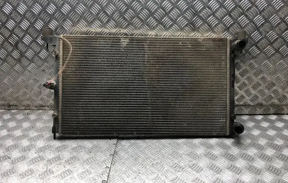 Volkswagen Sharan Coolant radiator 7M3121253B