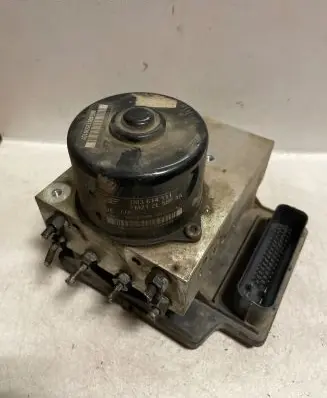 Volkswagen Sharan ABS Pump 7M3614111 YM212L580AA 10020402254