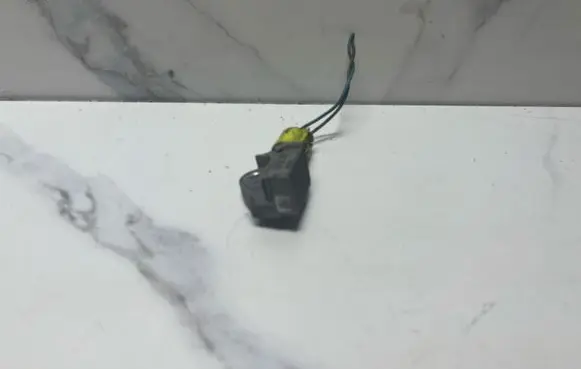 Mercedes-Benz C W204 Airbag deployment crash/impact sensor A2048201985