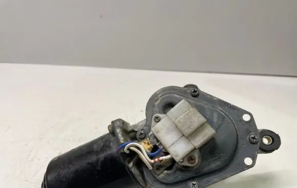 Nissan Navara D40 Wiper motor