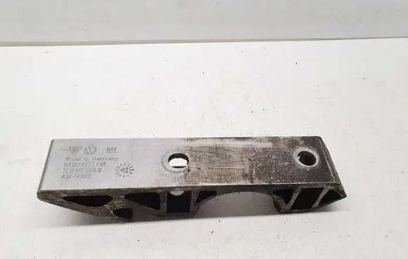 Volkswagen Touareg I Sway bar bush bracket, front 7L0411063B AW6082 0010233770