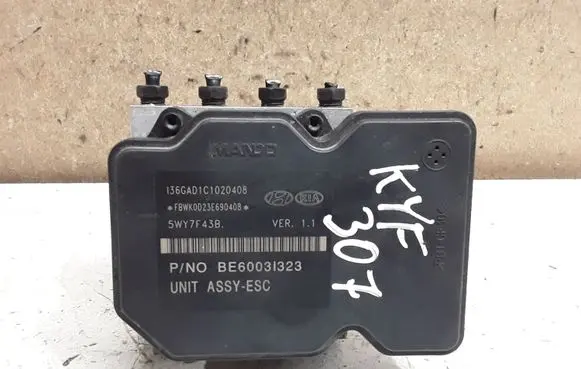 KIA Sportage ABS Pump 589203U310