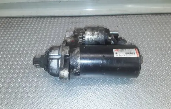 Volkswagen PASSAT B6 Starter motor S0243
