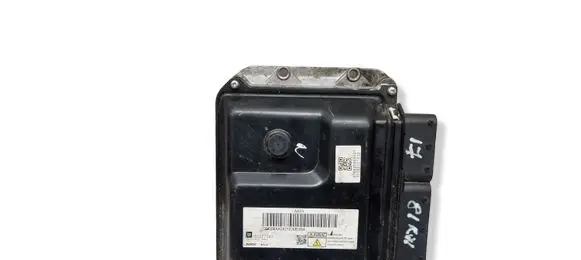 Opel Astra J Engine control unit/module 55577647 MB2758008884 86AAS92102681064