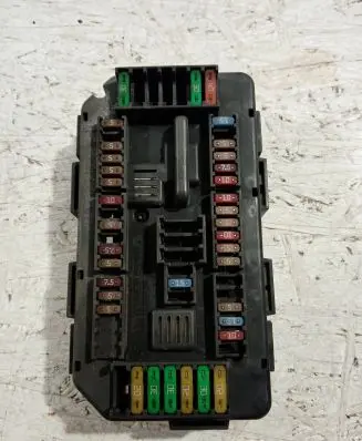 BMW M4 F82 F83 Fuse box set 9389068