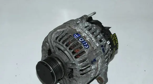 Renault Clio III Generator/alternator 8200660034-A