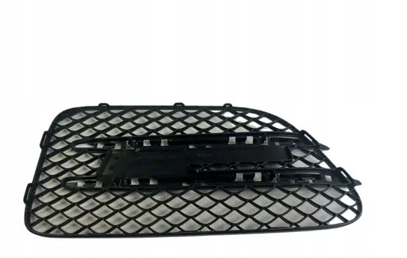 Mercedes-Benz AMG GT R190 C190 Front arch trim A1908810285