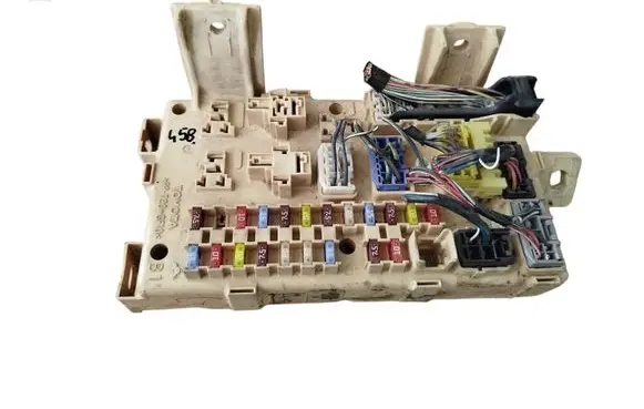 Toyota Avensis T250 Fuse box set 82641CA010F