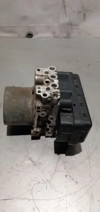 Toyota RAV 4 (XA30) ABS Pump 4454042211 T8113