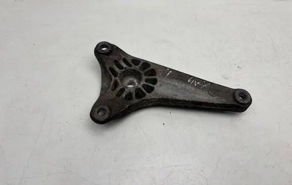 Audi A4 S4 B6 8E 8H Gearbox mounting bracket 8E0399115P