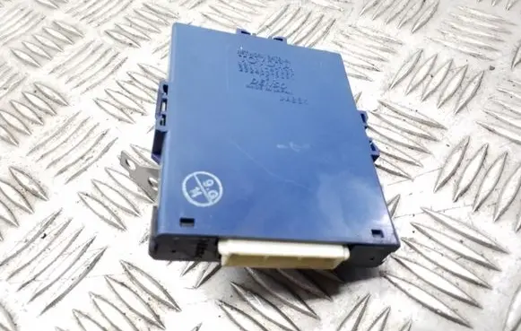 Toyota Prius (XW20) Comfort/convenience module 8911147030