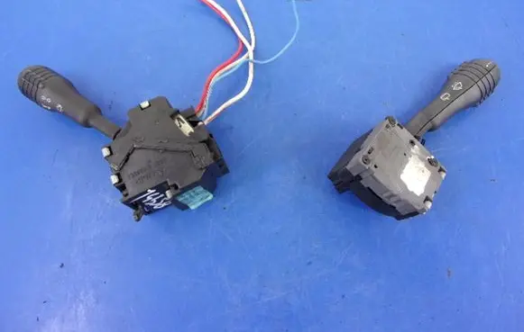 Renault Twingo I Other switches/knobs/shifts 7700839681A