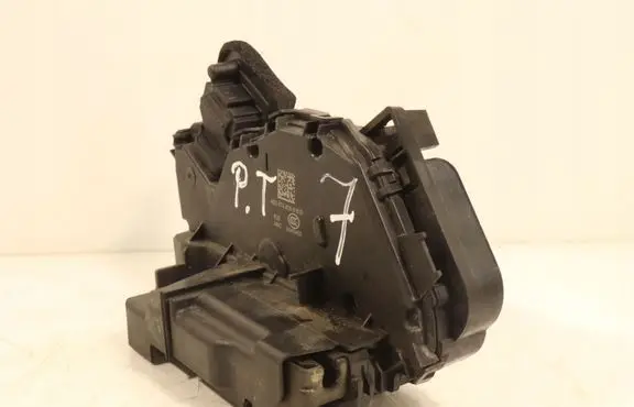 Seat Ibiza V (KJ) Rear door lock 5TA839016D