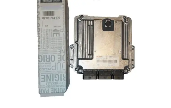 Renault Scenic II - Grand scenic II Engine control unit/module 8200774670 0281012997