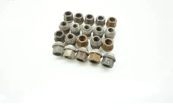 Opel Astra J Nuts/bolts 