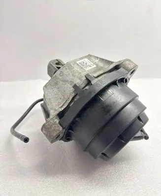 BMW X5 G05 Engine mount bracket 9429397