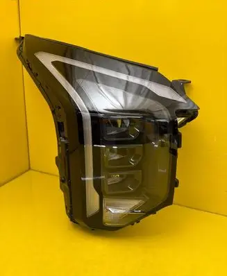 KIA Sportage Headlight/headlamp 92102R2500