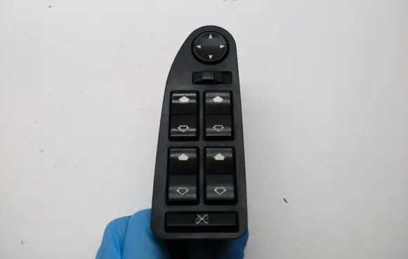 BMW 5 E39 Electric window control switch 6904306