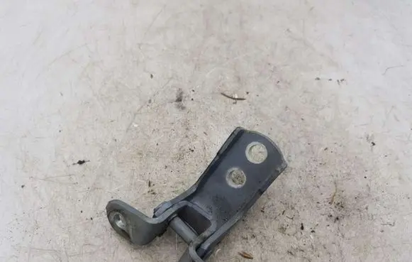 Toyota Corolla Verso E121 Front door upper hinge NOCODE