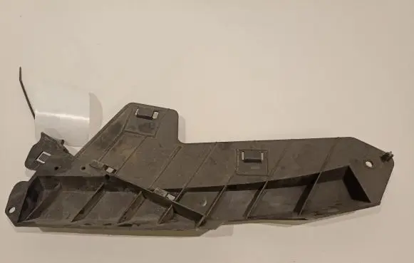 Volvo S80 Front bumper mounting bracket 30796388