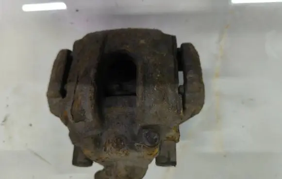 BMW X3 E83 Rear brake caliper