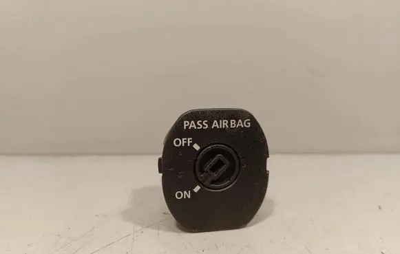 Land Rover Range Rover Sport L320 Passenger airbag on/off switch YWL500050PVJ