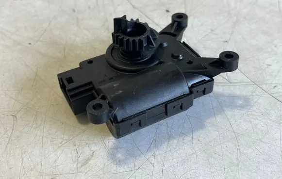 Volkswagen T-Roc Air flap motor/actuator 2Q0907511G