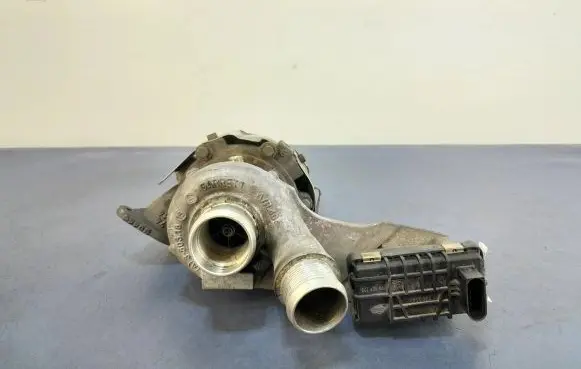Audi A8 S8 D3 4E Turbo system vacuum part 057145722N