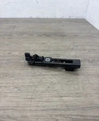 Audi A3 S3 8V Seat belt height adjuster 8V0857819