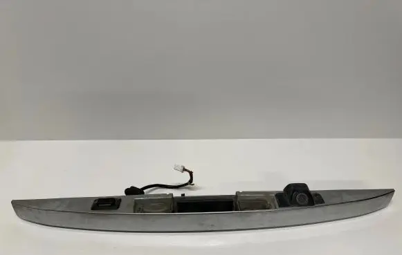 Jeep Grand Cherokee (WK) Trunk door license plate light bar 152381085 101202AM 080808