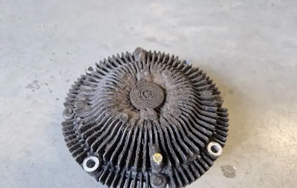 Nissan Patrol Y61 Viscous fan clutch 