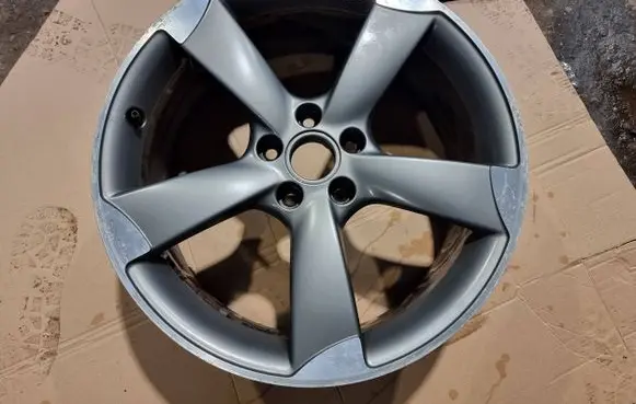 R19 alloy rim