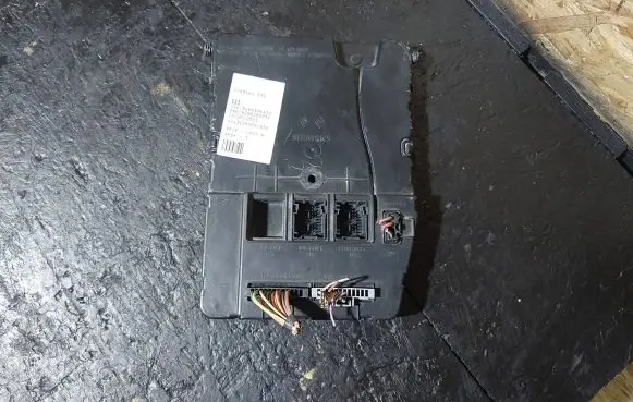 Renault Scenic II - Grand scenic II Comfort/convenience module 8200306433 8200280931