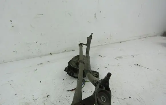 Audi A4 S4 B5 8D Front wiper linkage 4B1955603A