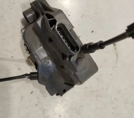 Renault Laguna II Front door lock 009151