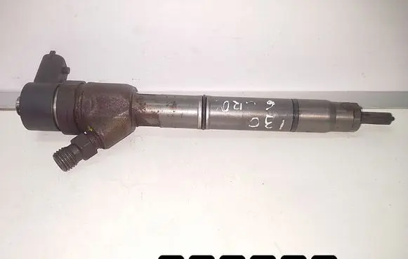 Hyundai i30 Fuel injector 0445110256