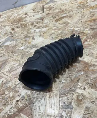 Porsche Cayenne (9Y0 9Y3) Air intake duct part 06M129740D