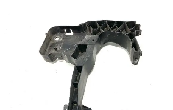 Renault Scenic II - Grand scenic II Front bumper mounting bracket 8200137495