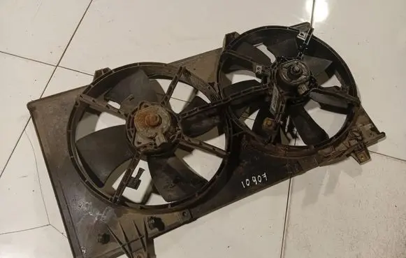 Mazda 6 Radiator cooling fan shroud 