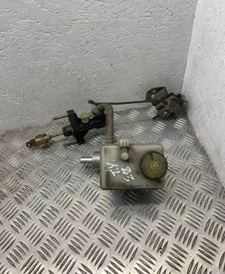 Toyota Yaris Master brake cylinder 0204224219 3000402 22418078